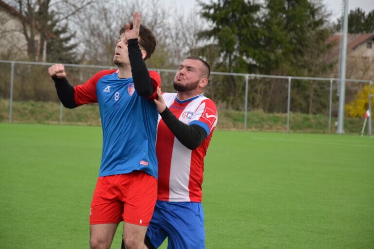 Jarná premiéra skončila dobre